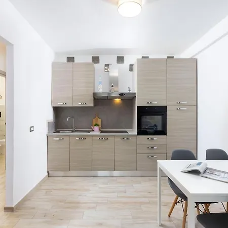 דירה Jacuzzi E Giardino, 200mt