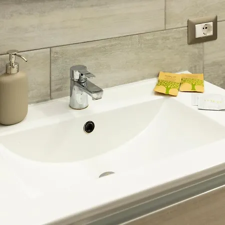 Apartamento Jacuzzi E Giardino, 200mt San Giovanni (Nuoro)