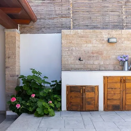 Jacuzzi E Giardino, 200mt דירה San Giovanni (Nuoro)